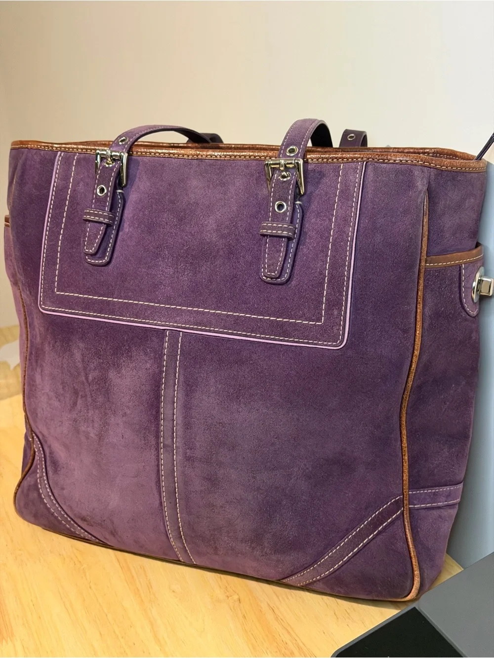 Coach spacious plum